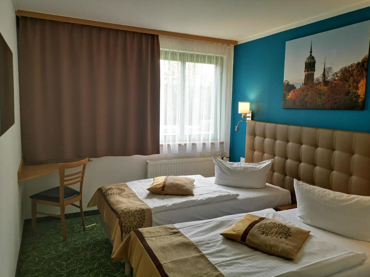 Acron Hotel Wittenberg Exteriör bild